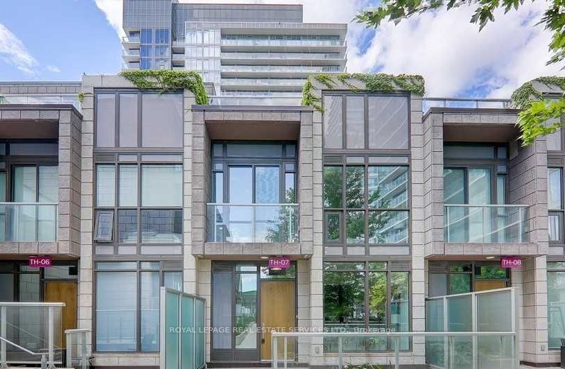 121 Mcmahon Drive TH7, Toronto, ON M2K 0C2 at 121 Mcmahon Drive TH7, Toronto, ON M2K 0C2, Toronto C15, ON, M2K 0C2