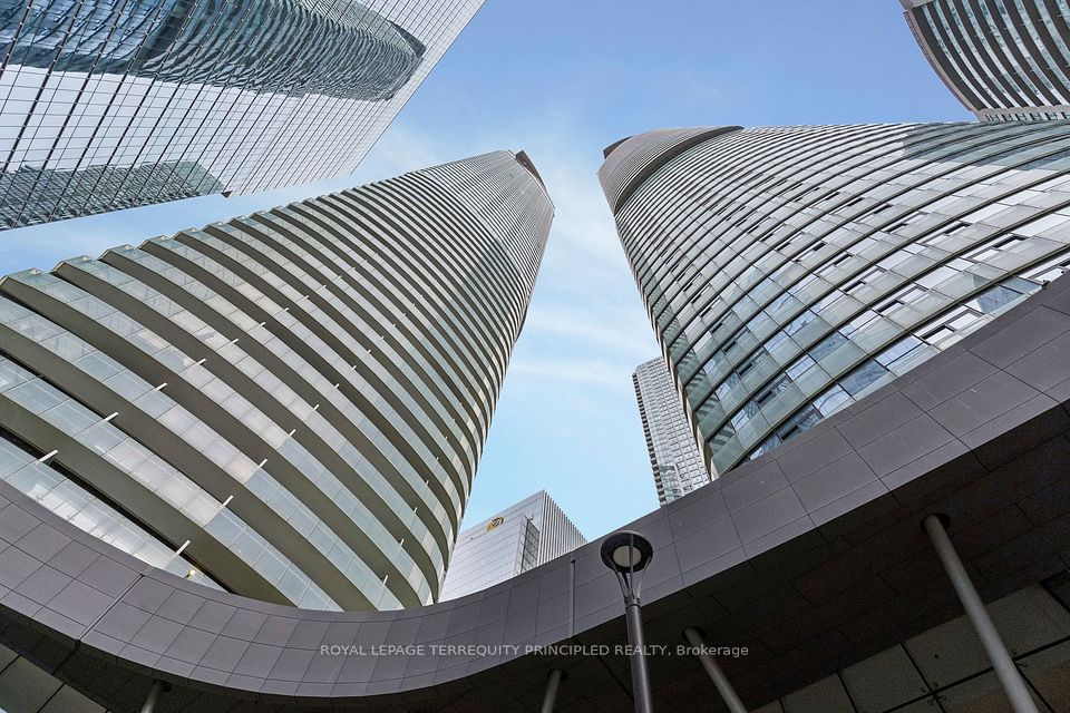 12 York Street 307, Toronto, ON M5J 0A9 at 12 York Street 307, Toronto, ON M5J 0A9, Toronto C01, ON, M5J 0A9