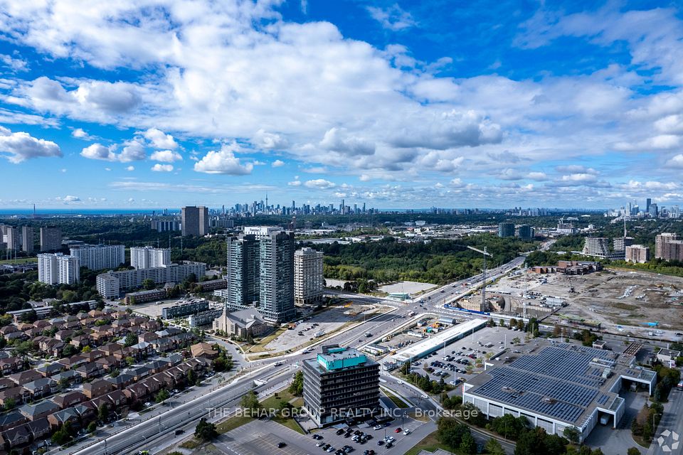 15 Gervais Drive 604, Toronto C13, ON M3C 1Y8