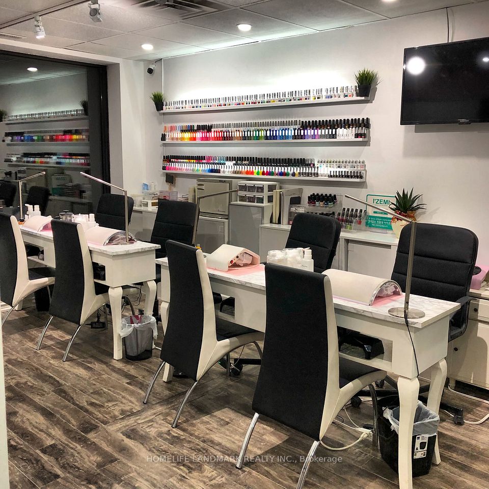 5519 Yonge Street 300, Toronto C14, ON M2N 5S3