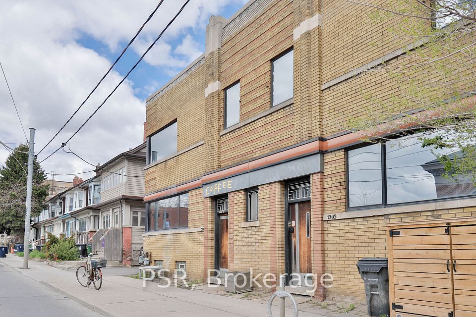 1211 Bathurst Street 1, Toronto C02, ON M5R 3H3