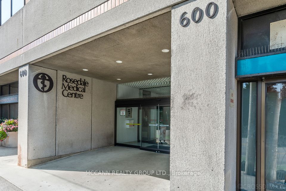 600 Sherbourne Street 502, Toronto C08, ON M4X 1W4