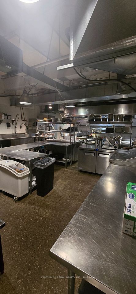791 Dundas Street W, Toronto C01, ON M6J 1V2