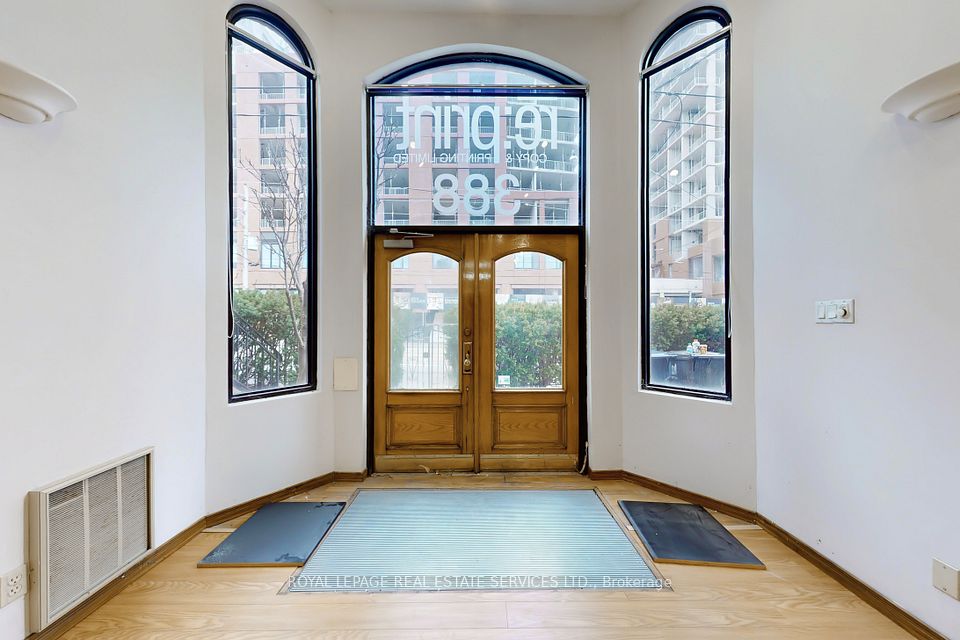 388 Parliament Street MAIN, Toronto C08, ON M5A 2Z7