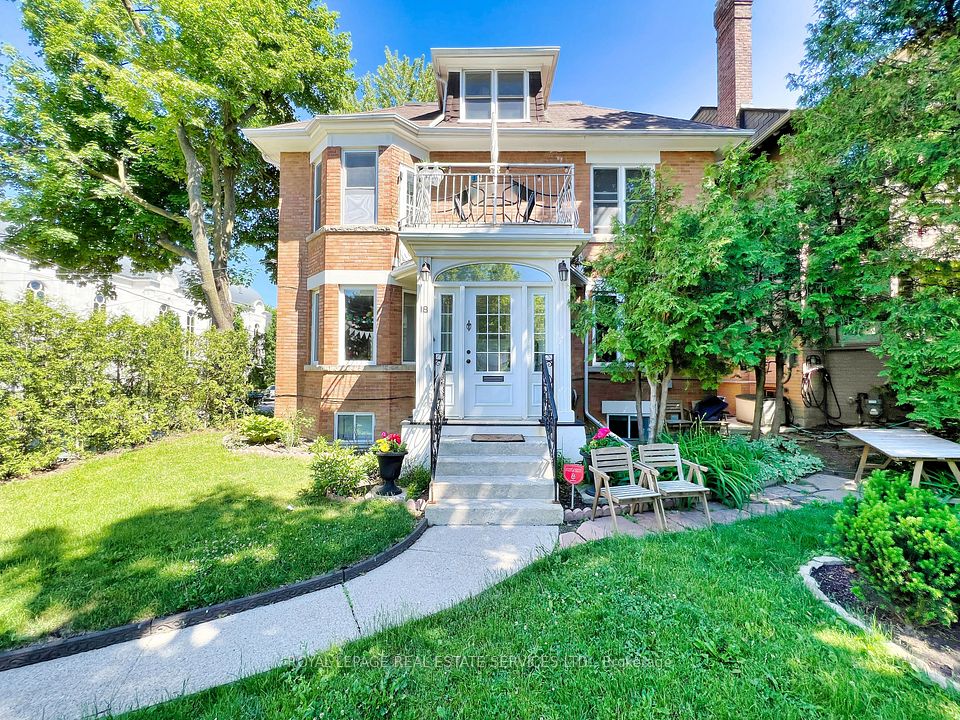 18 Shorncliffe Avenue, Toronto, ON M4V 1T1 at 18 Shorncliffe Avenue, Toronto, ON M4V 1T1, Toronto C02, ON, M4V 1T1