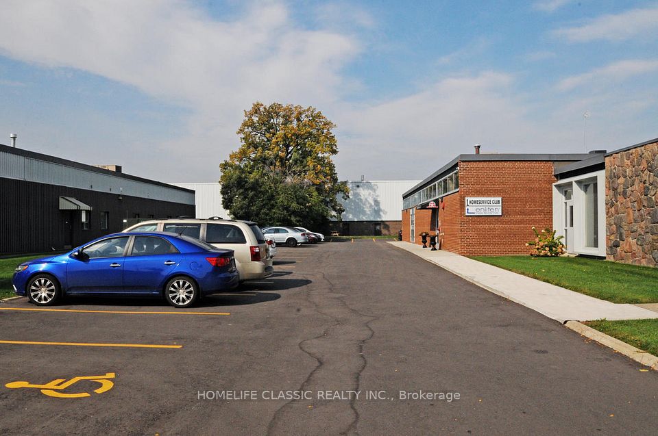 64 Prince Andrew Place 2, Toronto C13, ON M3C 2H4