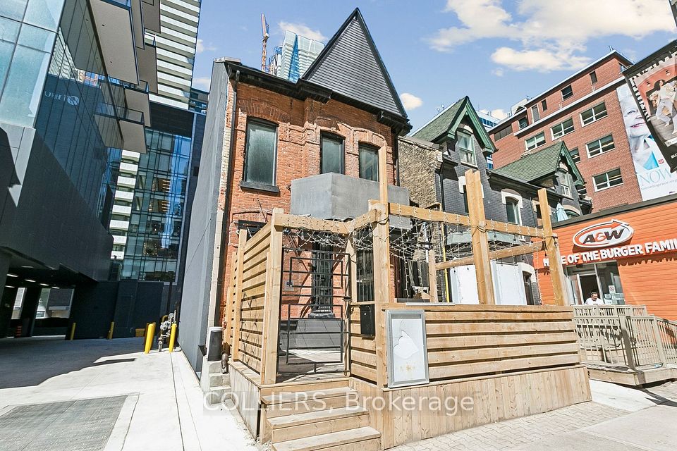 640 Church Street, Toronto, ON M4W 3T5
