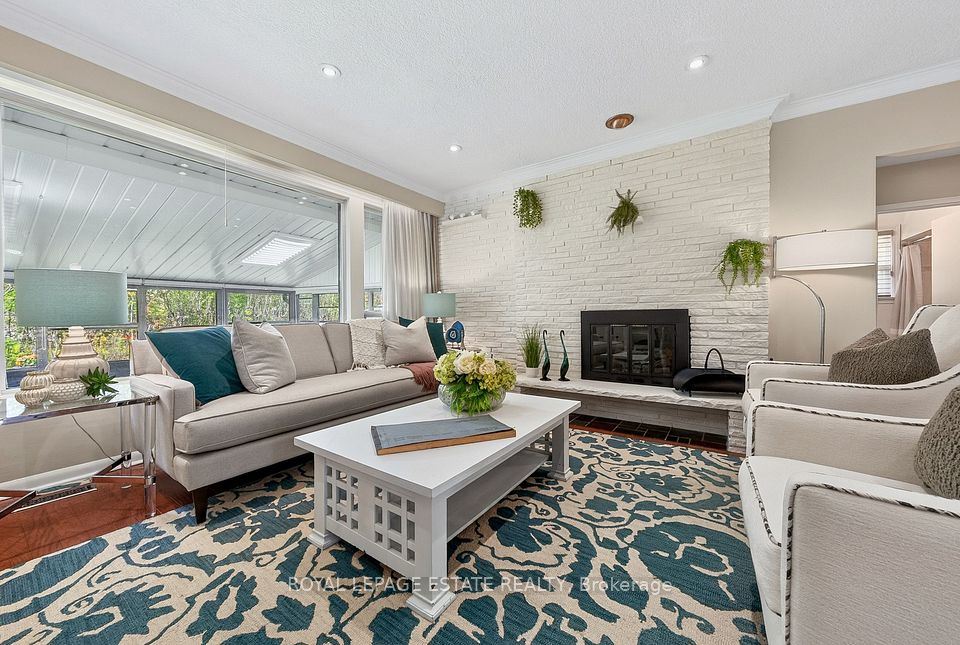 8 Wallbridge Court, Toronto, ON M2R 1W1 at 8 Wallbridge Court, Toronto, ON M2R 1W1, Toronto C07, ON, M2R 1W1