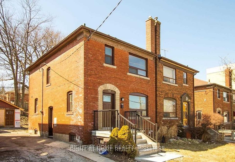 1738 Bayview Avenue, Toronto C10, ON M4G 3C4
