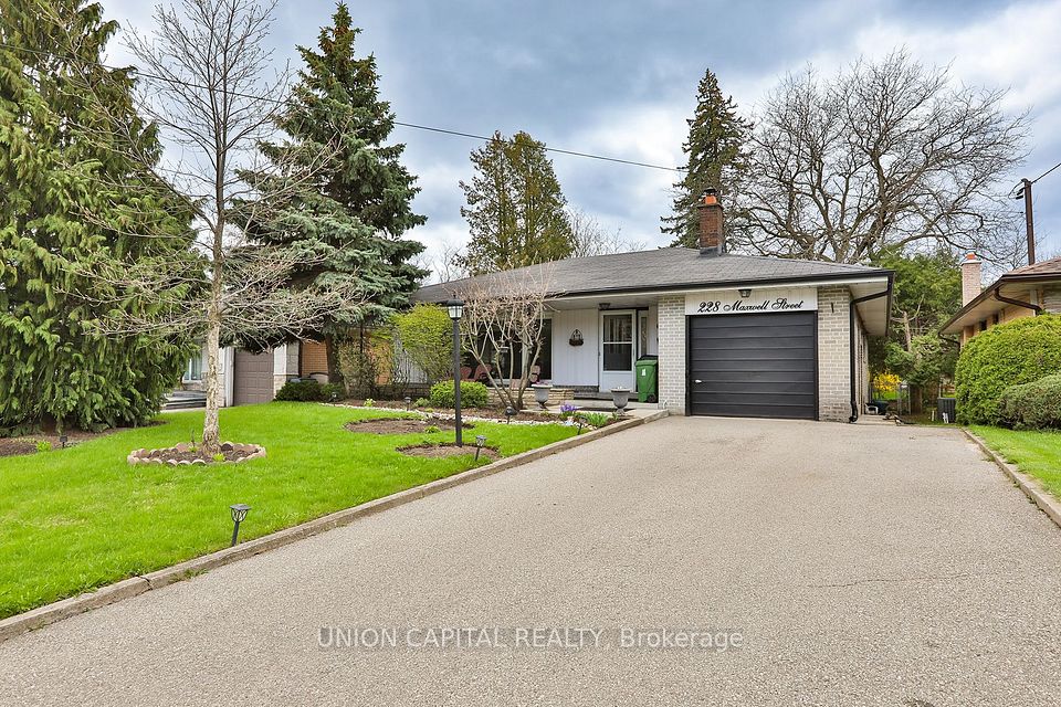 228 Maxwell Street, Toronto, ON M3H 5B7 at 228 Maxwell Street, Toronto, ON M3H 5B7, Toronto C06, ON, M3H 5B7