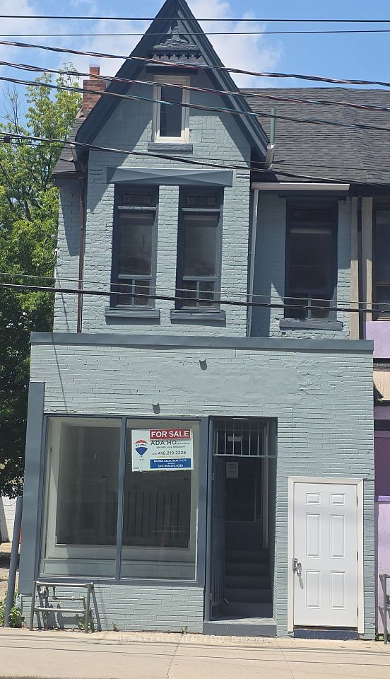 300 Gerrard Street E, Toronto, ON M5A 3A1