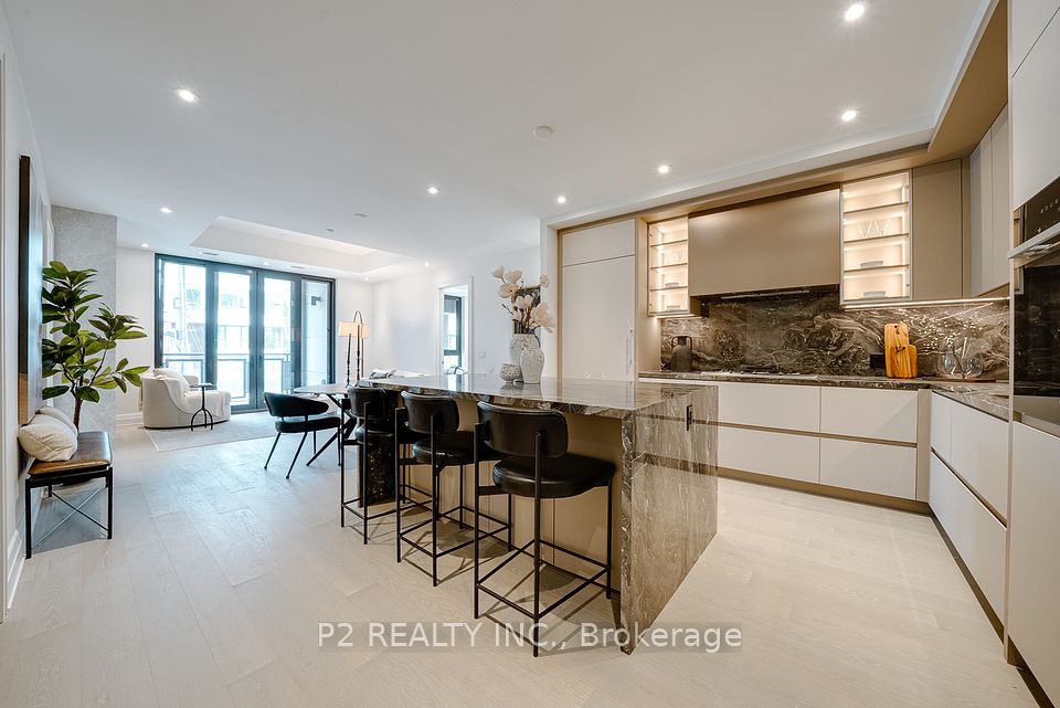 2 Forest Hill Road 208, Toronto C02, ON M4V 2L3