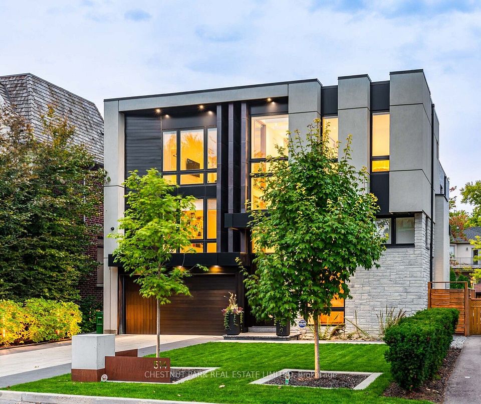 514 Douglas Avenue, Toronto C04, ON M5M 1H5
