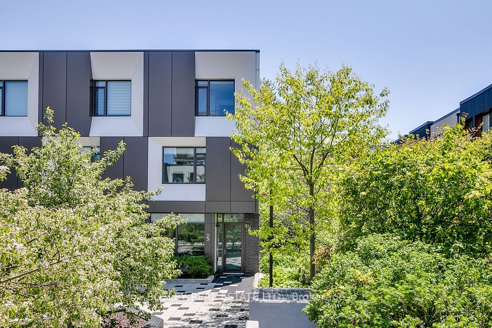 51 Paul Lane Gardens TH05, Toronto, ON M5T 2H6 at 51 Paul Lane Gardens TH05, Toronto, ON M5T 2H6, Toronto C01, ON, M5T 2H6