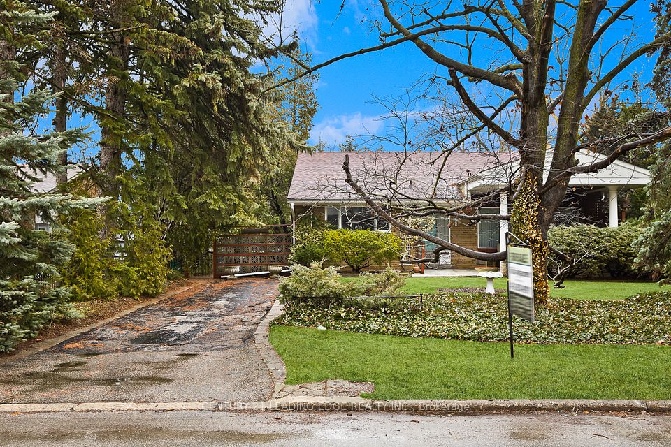 Detached at 1 Bradgate Road, Toronto C13, ON M3B 1J6, Toronto C13
