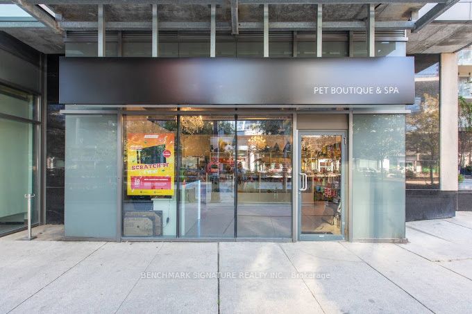 11 Fort York Blvd Boulevard, Toronto C01, ON M5V 3Y7