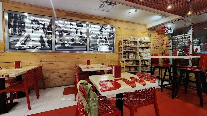 1554 Avenue Road, Toronto C04, ON M5M 3X5