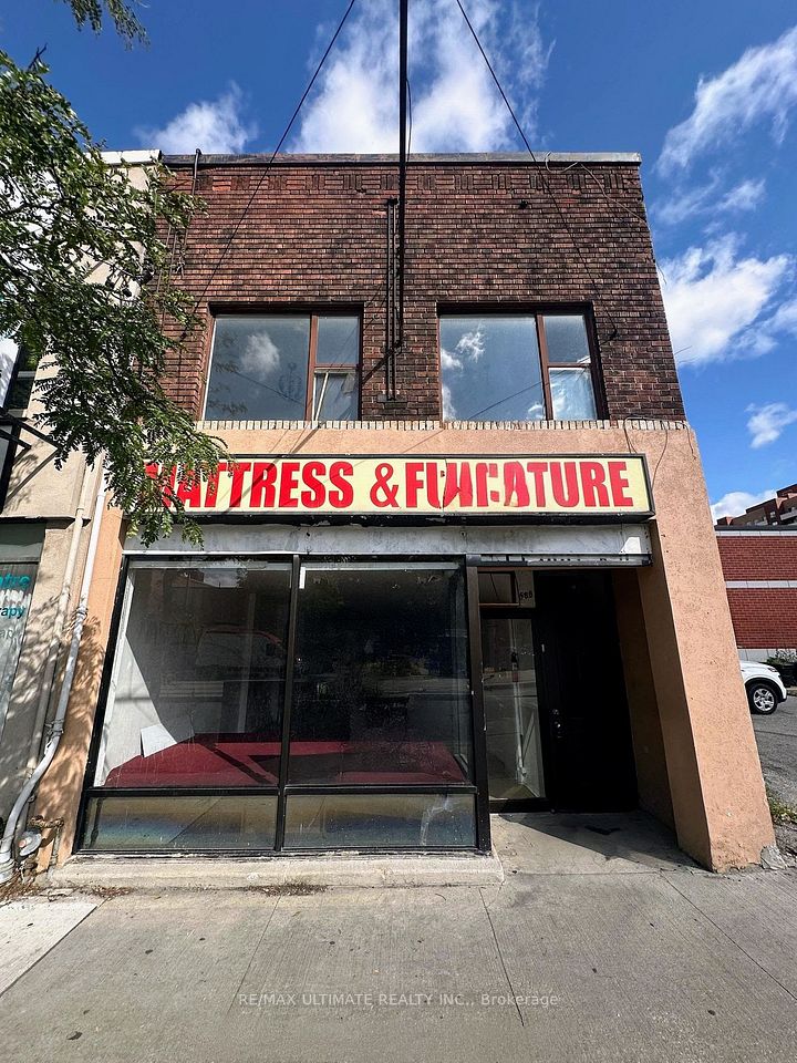 566 St Clair Avenue W, Toronto C03, ON M6C 1A5