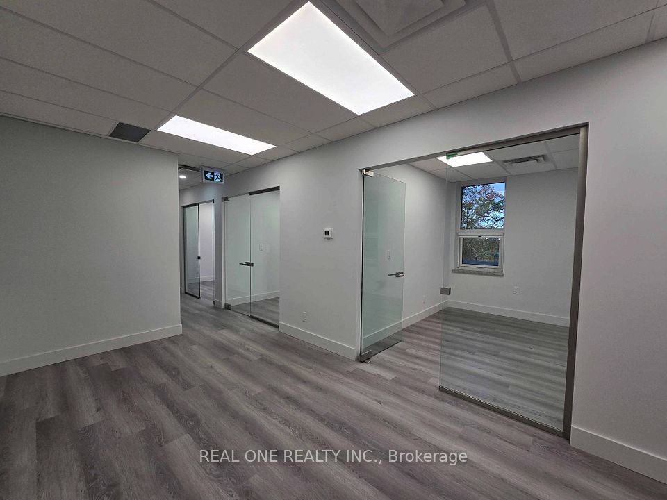 100 Sheppard Avenue W 301, Toronto C07, ON M2N 1M6