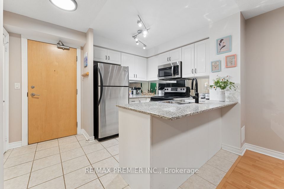 212 Eglinton Avenue E 307, Toronto, ON M4P 0A3 at 212 Eglinton Avenue E 307, Toronto, ON M4P 0A3, Toronto C10, ON, M4P 0A3