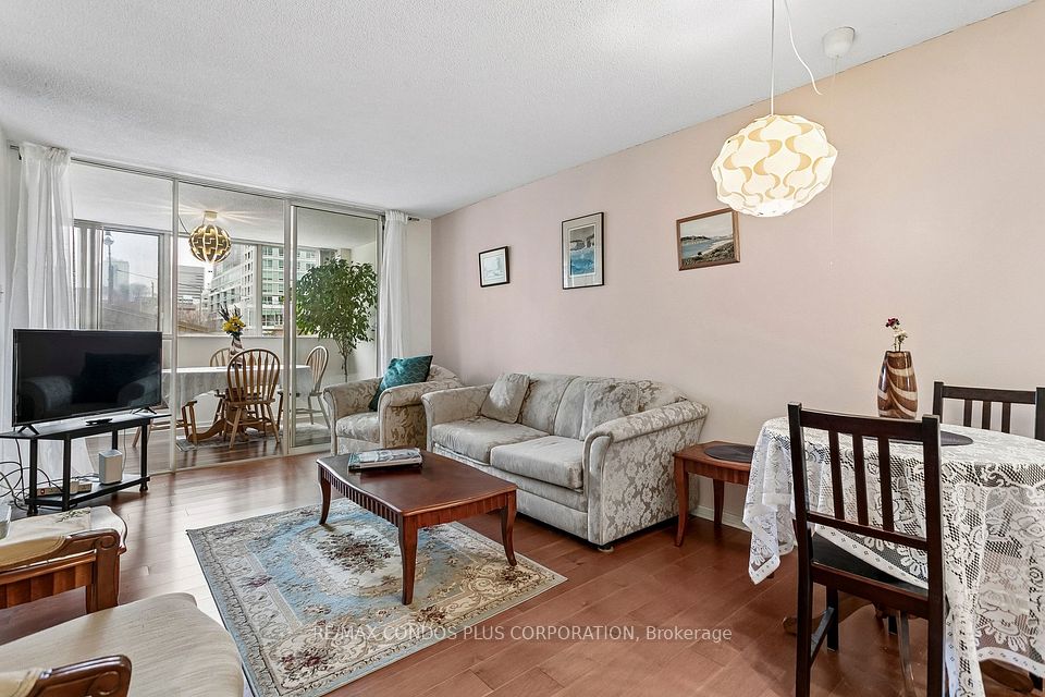 15 Maitland Place 204, Toronto, ON M4Y 2X3 at 15 Maitland Place 204, Toronto, ON M4Y 2X3, Toronto C08, ON, M4Y 2X3