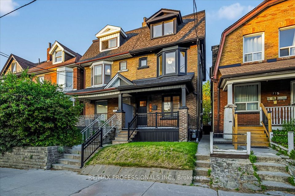 777 Dufferin Street, Toronto, ON M6H 3K8 at 777 Dufferin Street, Toronto, ON M6H 3K8, Toronto C01, ON, M6H 3K8