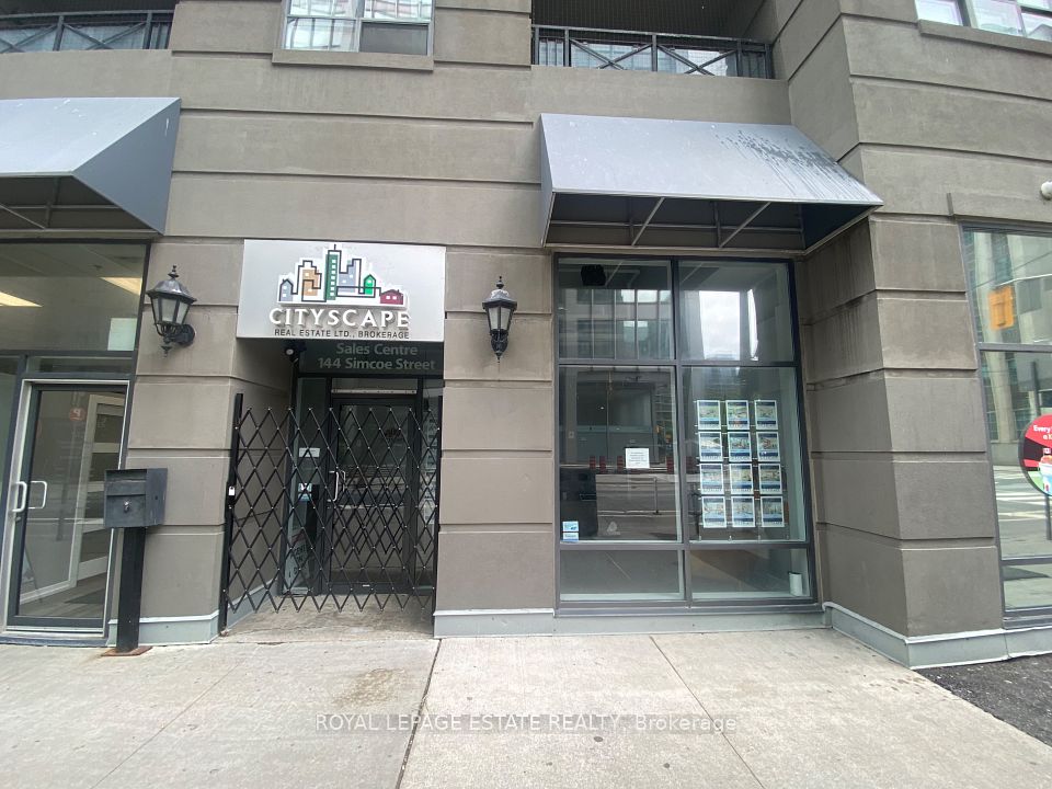 144 Simcoe Street, Toronto C01, ON M5H 1J4