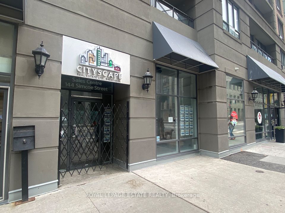 144 Simcoe Street, Toronto C01, ON M5H 1J4