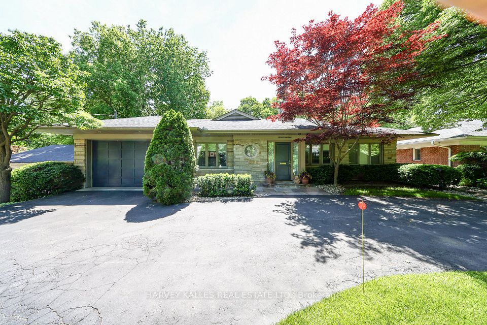 176 Old Yonge Street, Toronto, ON M2P 1P9 at 176 Old Yonge Street, Toronto, ON M2P 1P9, Toronto C12, ON, M2P 1P9
