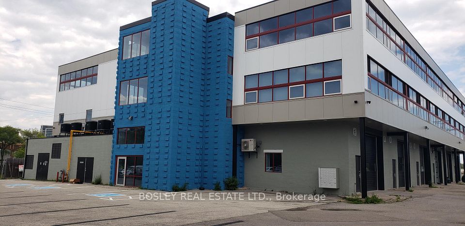 45 Industrial Street 314, Toronto C11, ON M4G 1Z2
