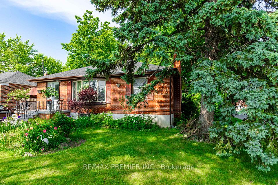 16 Goddard Street, Toronto, ON M3H 5C6 at 16 Goddard Street, Toronto, ON M3H 5C6, Toronto C06, ON, M3H 5C6