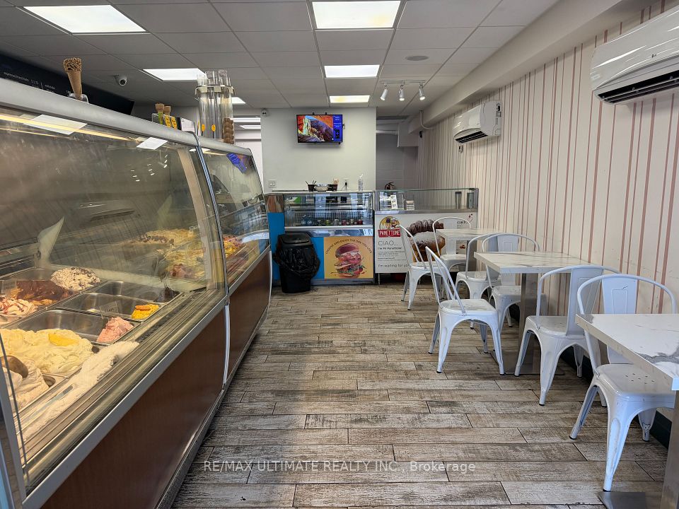 146 Cumberland Street, Toronto C02, ON M5R 1A8