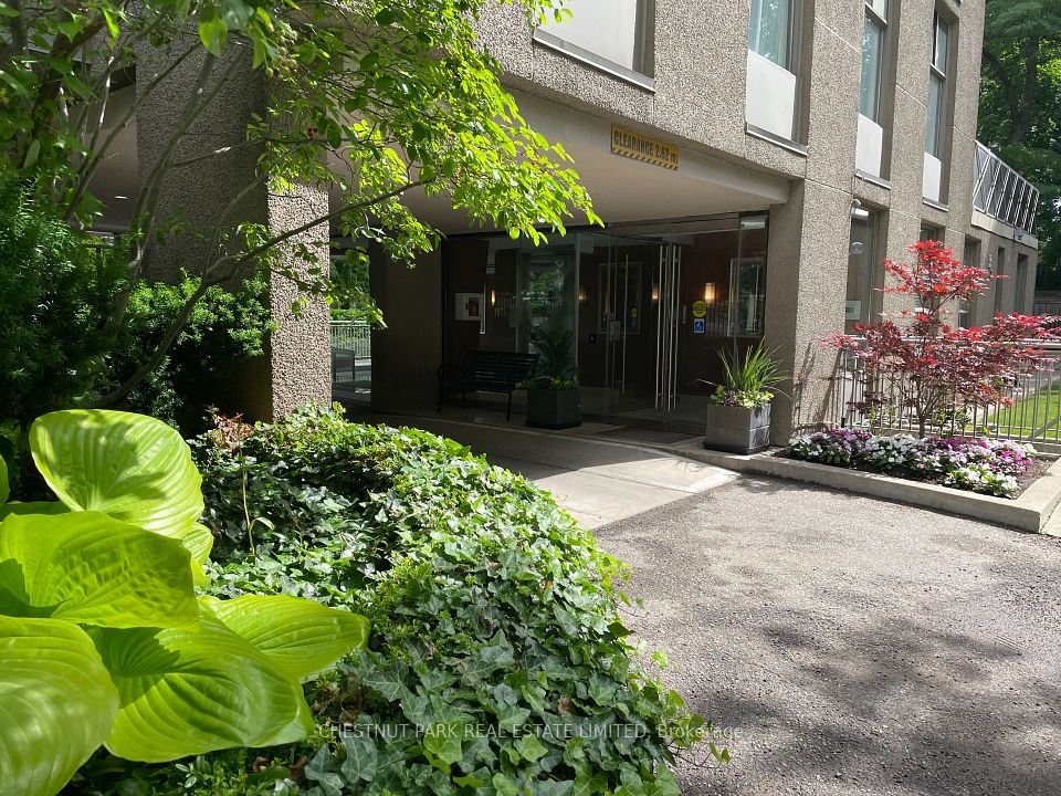 423 Avenue Road 8, Toronto, ON M4V 2H7 at 423 Avenue Road 8, Toronto, ON M4V 2H7, Toronto C02, ON, M4V 2H7