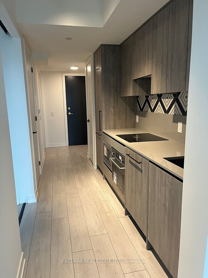 5 Lakeview Avenue 406, Toronto, ON M6J 0H3 at 5 Lakeview Avenue 406, Toronto, ON M6J 0H3, Toronto C01, ON, M6J 0H3