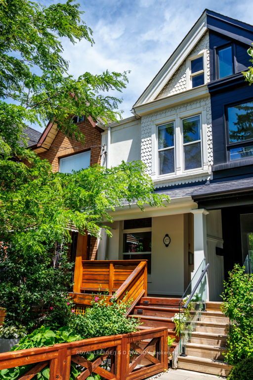 Att/Row/Townhouse at 477 Roxton Road, Toronto C01, ON M6G 3R5, Toronto C01