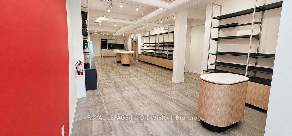 2577 Yonge Street Retail, Toronto, ON M4P 2J1