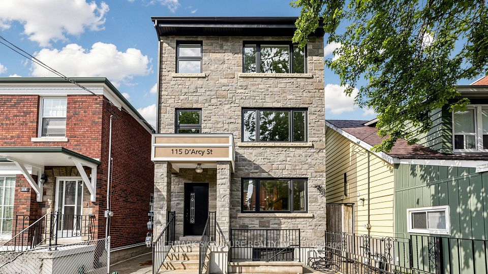Detached at 115 D'arcy Street 3rd Floor, Toronto C01, ON M5T 1K2, Toronto C01