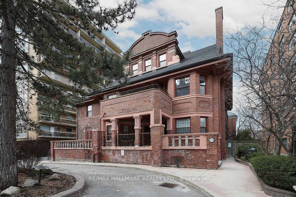 Condo Apartment at 212 St. George Street 106, Toronto, ON M5R 2N5, Toronto C02