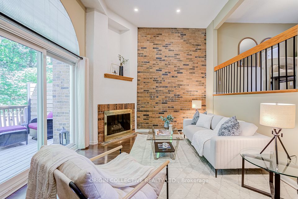 Condo Townhouse at 6 Oaken Gateway N/A, Toronto C12, ON M2P 2A1, Toronto C12