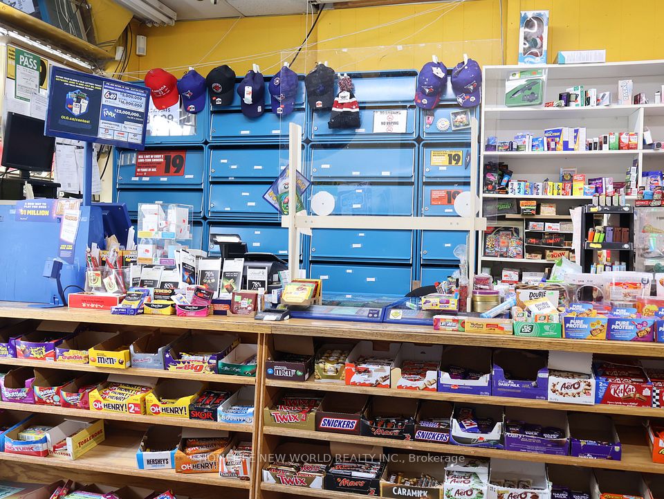 325 St George Street, Toronto, ON M5R 2R2