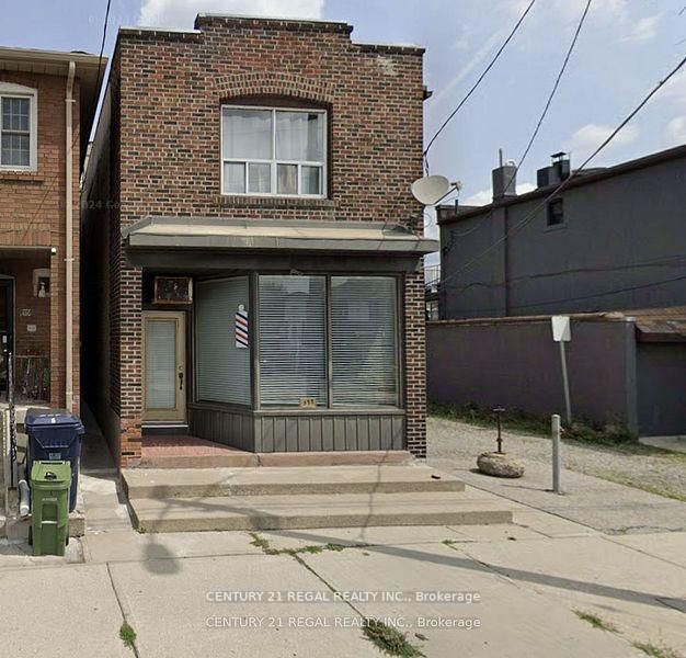 577 Vaughan Road, Toronto, ON M6C 2R4