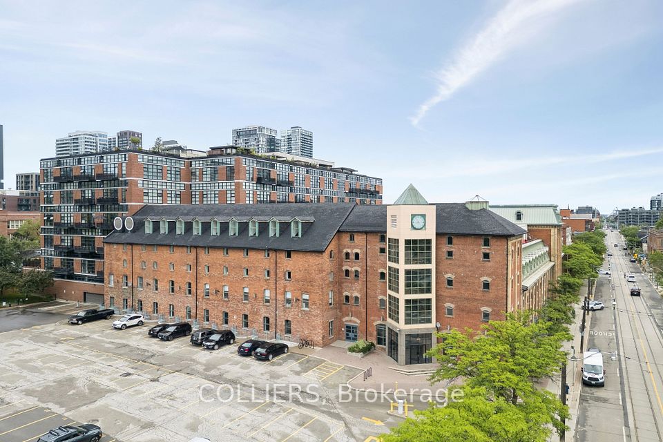 478 Queen Street E 301, Toronto, ON M5A 1T7