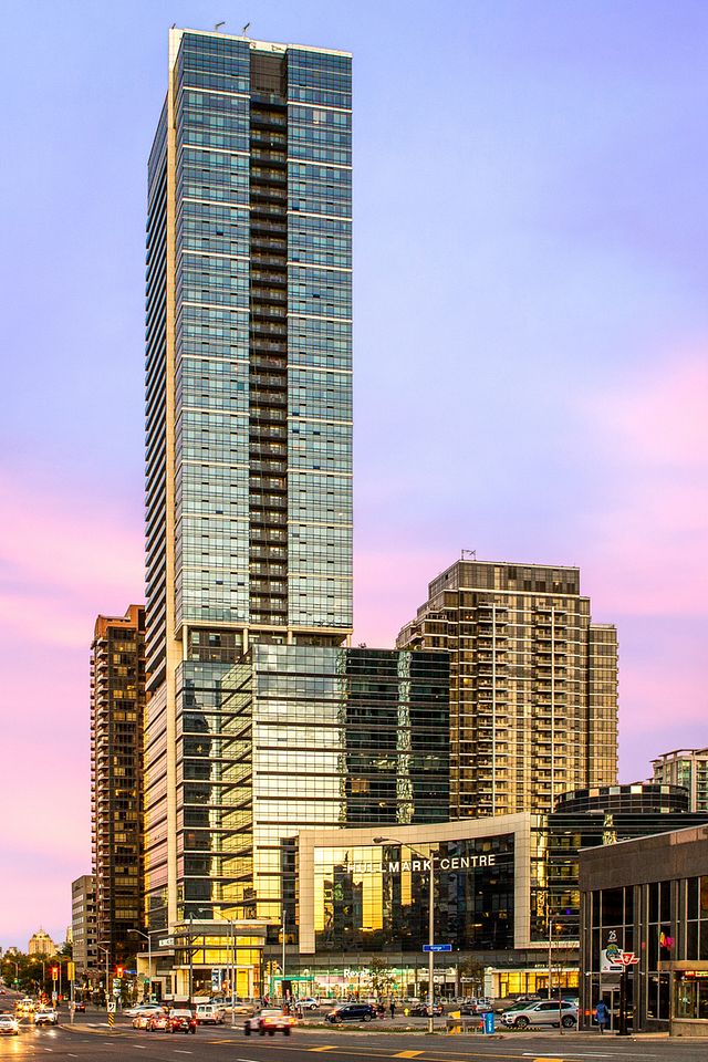 4789 Yonge Street 805-806, Toronto, ON M2N 0G3