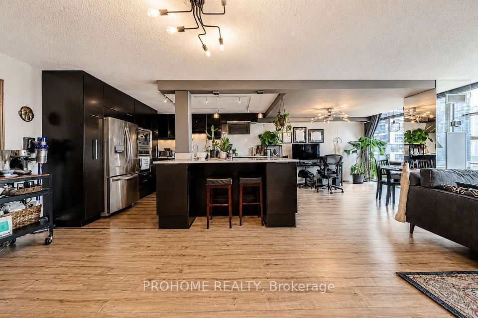 45 Carlton Street 1901, Toronto, ON M5B 2H9 at 45 Carlton Street 1901, Toronto, ON M5B 2H9, Toronto C08, ON, M5B 2H9