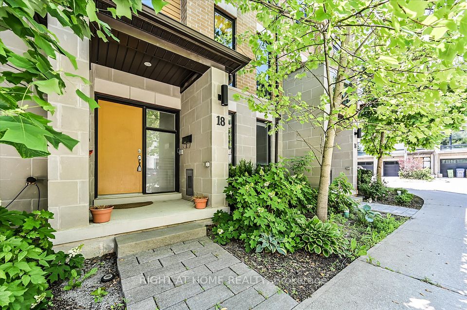 18 Kenneth Wood Crescent, Toronto, ON M2N 0K3 at 18 Kenneth Wood Crescent, Toronto, ON M2N 0K3, Toronto C14, ON, M2N 0K3