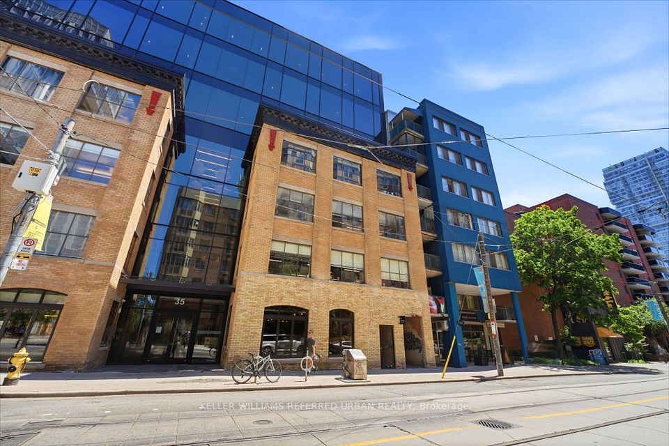 35 McCaul Street #110, Toronto, ON M5T 1V7