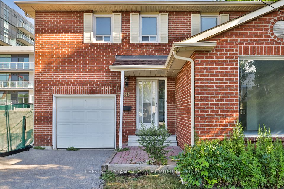 18 Dervock Crescent, Toronto, ON M2K 1A7 at 18 Dervock Crescent, Toronto, ON M2K 1A7, Toronto C15, ON, M2K 1A7