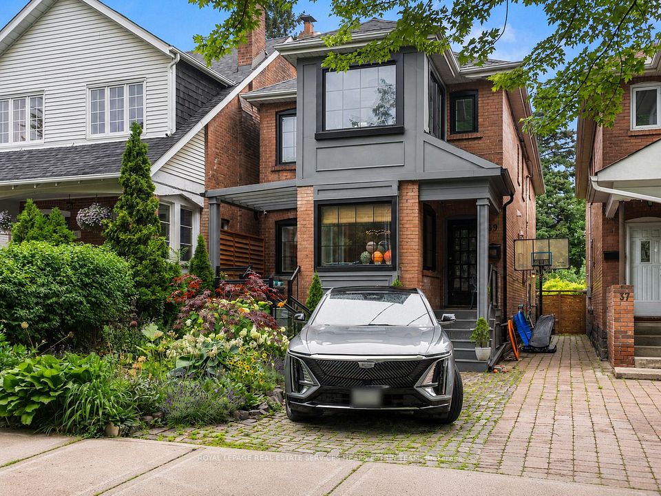39 Standish Avenue, Toronto, ON M4W 3B2 at 39 Standish Avenue, Toronto, ON M4W 3B2, Toronto C09, ON, M4W 3B2