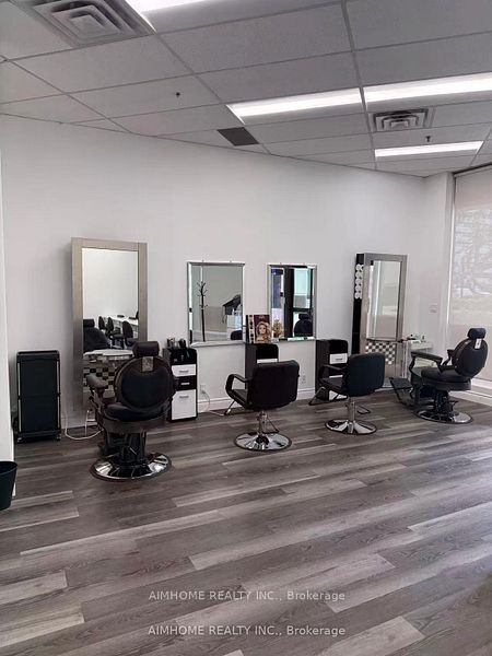 6A Yonge Street, Toronto, ON M5J 2T5