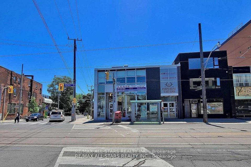 1269 Dundas Street W, Toronto, ON M6J 1H1